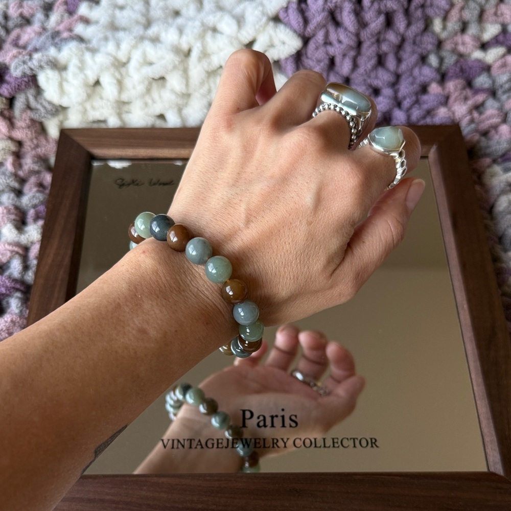 Loulan Tri-color Hetian Jade Beaded Bracelet 10mm - Picture 7 of 8